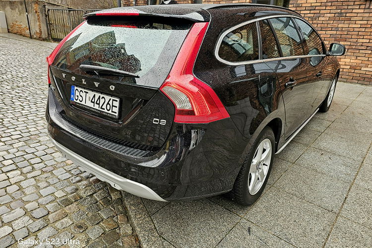 Volvo V60 Cross 2.0 D 163KM Momentum Navigacja. zdjęcie 12