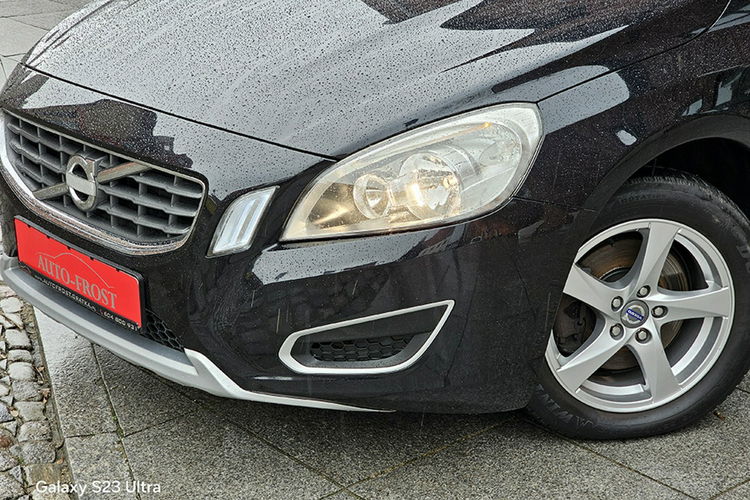 Volvo V60 Cross 2.0 D 163KM Momentum Navigacja. zdjęcie 4