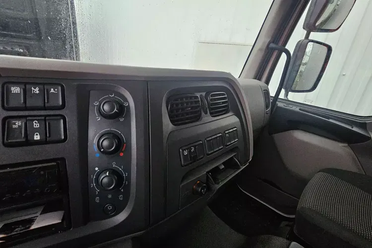 DAF LF 260 zdjęcie 16