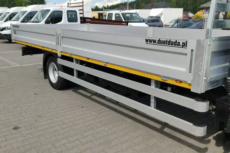 Mitsubishi Canter 7C18 3.0/150 KM Skrzyniowy Automat Klima zdjęcie 10