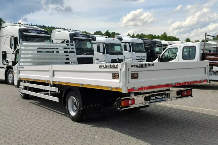 Mitsubishi Canter 7C18 3.0/150 KM Skrzyniowy Automat Klima zdjęcie 13