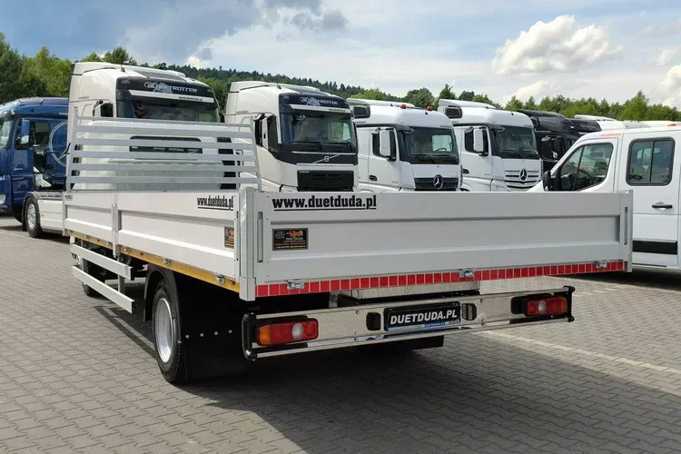 Mitsubishi Canter 7C18 3.0/150 KM Skrzyniowy Automat Klima zdjęcie 15
