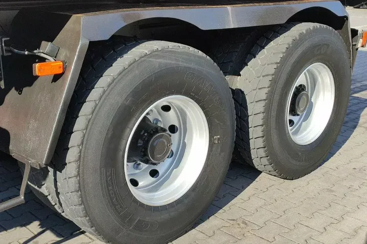 Renault Kerax 26.370 6x4 Mocny HDS FASSI F110 zdjęcie 17