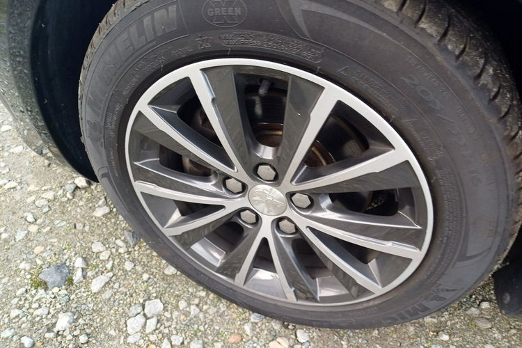 Peugeot 308 LIFT Automat Pełne wyposażenie Niski przebieg zdjęcie 20