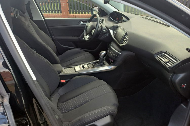 Peugeot 308 LIFT Automat Pełne wyposażenie Niski przebieg zdjęcie 7