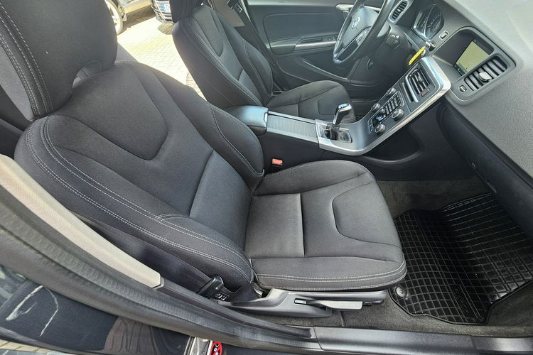 Volvo S60 , bogate wyposażenie, zadbany zdjęcie 28