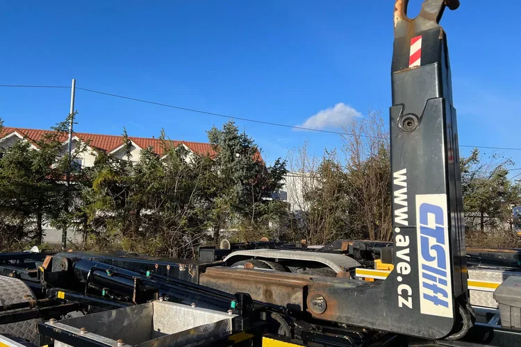 Mercedes AROCS 2645L 6x4 HAKOWIEC zdjęcie 37