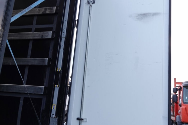 Wielton VOLVO FH 460 / I-SAVE / XXL / ZESTAW TANDEM PRZEJAZDOWY / 120 M3 / KLIMATYZACJA POSTOJOWA / DOKI - ZAWIESIE DO WÓZKA / PO ZŁOTYM KONTRAKCIE SERWISOWYM zdjęcie 24