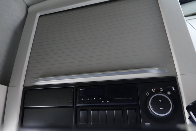 Wielton VOLVO FH 460 / I-SAVE / XXL / ZESTAW TANDEM PRZEJAZDOWY / 120 M3 / KLIMATYZACJA POSTOJOWA / DOKI - ZAWIESIE DO WÓZKA / PO ZŁOTYM KONTRAKCIE SERWISOWYM zdjęcie 57