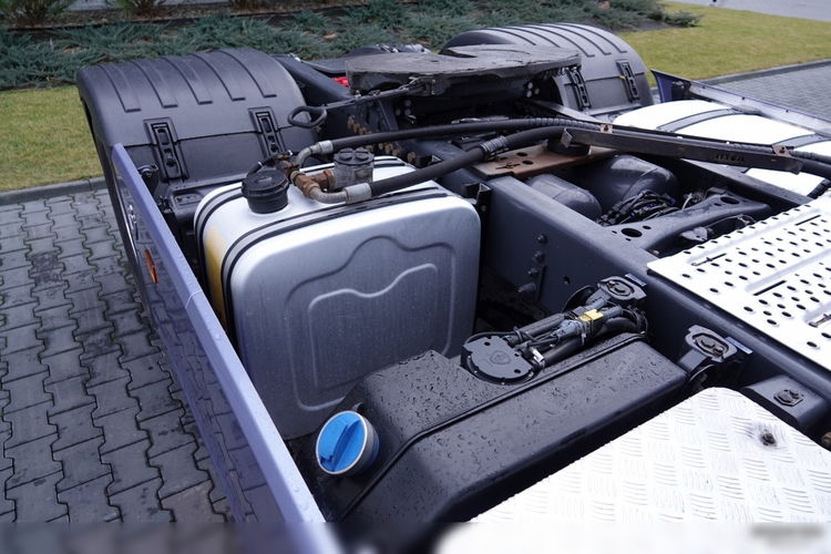 Scania S 580 / V8 / RETARDER / HYDRAULIKA /CAŁA NA PODUSZKACH / SKÓRY / NOWY MODEL / PO KONTRAKCIE SERWISOWYM  zdjęcie 17