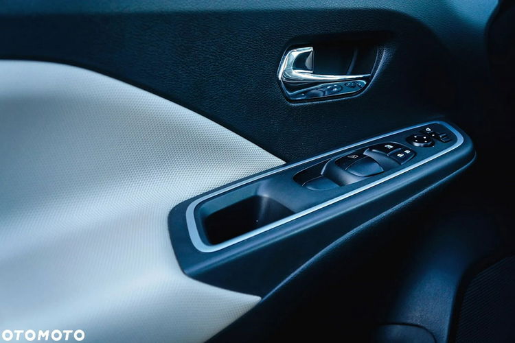 Nissan Micra TEMPOMAT / KLIMATRONIC / KAMERA GPS / APPLE CAR PLAY / USB / ALUFELGI zdjęcie 24