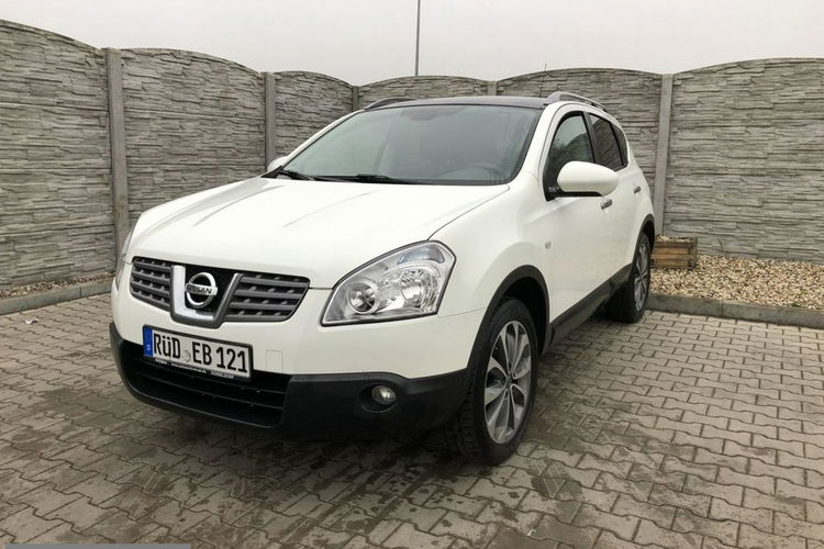 Nissan Qashqai Bardzo zadbana - oryginalny przebieg - 1 WŁAŚCICIEL zdjęcie 2