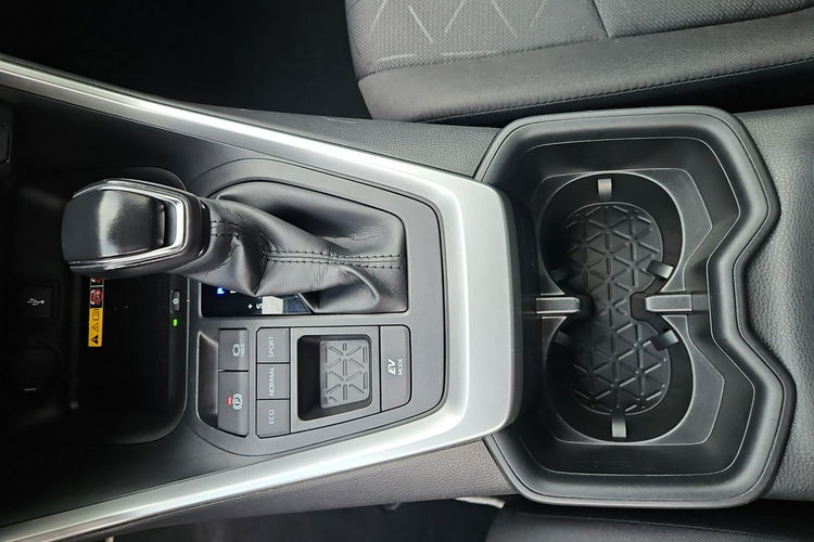 Toyota RAV-4 2.5 HSD 222KM COMFORT STYLE, salon Polska, gwarancja, FV23% zdjęcie 24