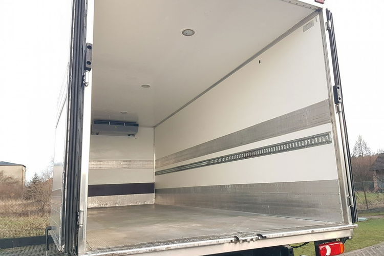 DAF 16T LF 230 WINDA CHŁODNIA 16EP 6, 58x2.48x2.38 KLIMA IZOTERMA MROŹNIA AGREGAT CARRIER zdjęcie 19