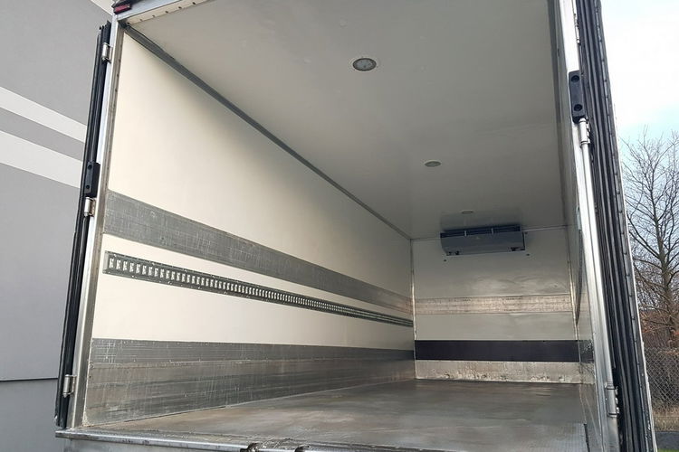 DAF 16T LF 230 WINDA CHŁODNIA 16EP 6, 58x2.48x2.38 KLIMA IZOTERMA MROŹNIA AGREGAT CARRIER zdjęcie 20