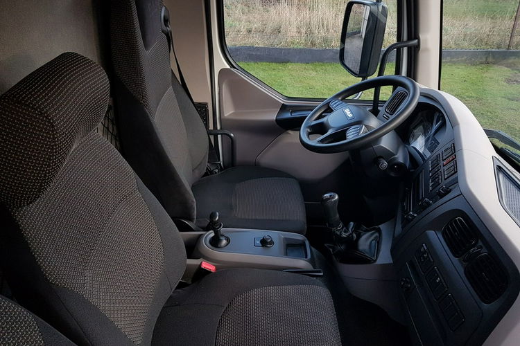 DAF 16T LF 230 WINDA CHŁODNIA 16EP 6, 58x2.48x2.38 KLIMA IZOTERMA MROŹNIA AGREGAT CARRIER zdjęcie 23