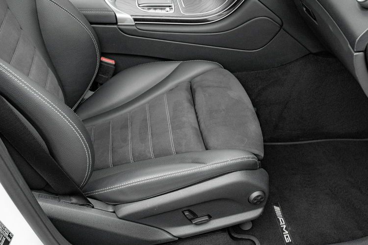 Mercedes GLC 300 GD201YL#300 e 4-Matic Podgrz.f Szklany dach K.cof Salon PL VAT23% zdjęcie 35