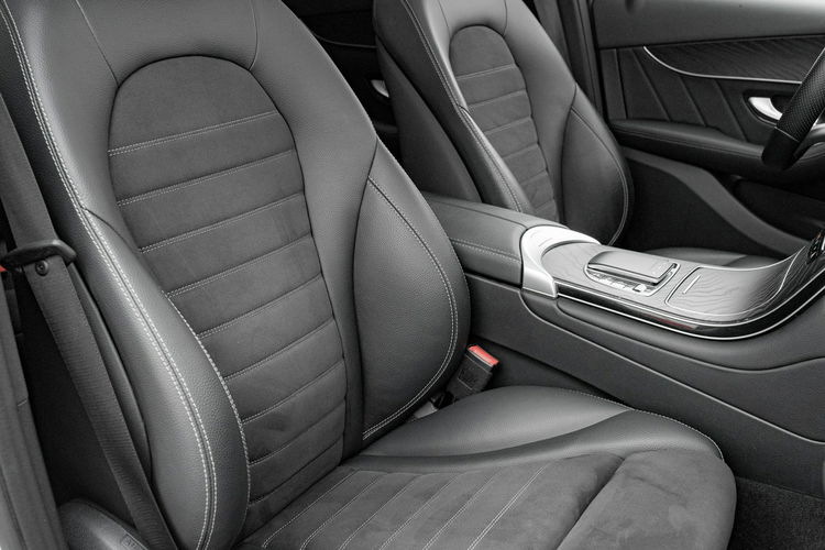 Mercedes GLC 300 GD201YL#300 e 4-Matic Podgrz.f Szklany dach K.cof Salon PL VAT23% zdjęcie 36