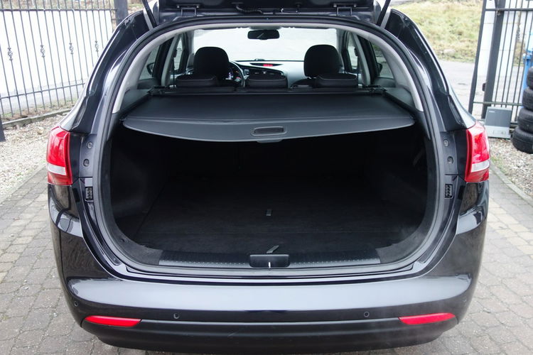 Cee'd Kia Ceed 2018 1.6 benzyna 135km navi kamera przebieg 83tys zdjęcie 11