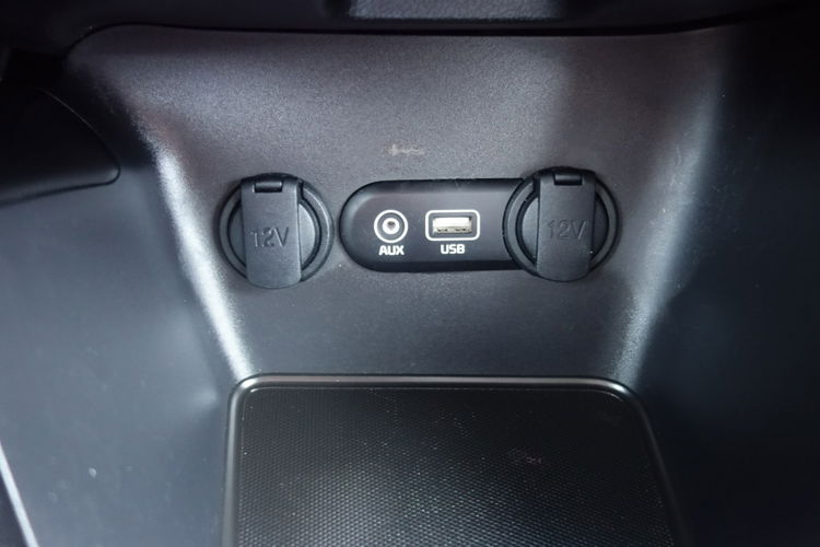 Cee'd Kia Ceed 2018 1.6 benzyna 135km navi kamera przebieg 83tys zdjęcie 23