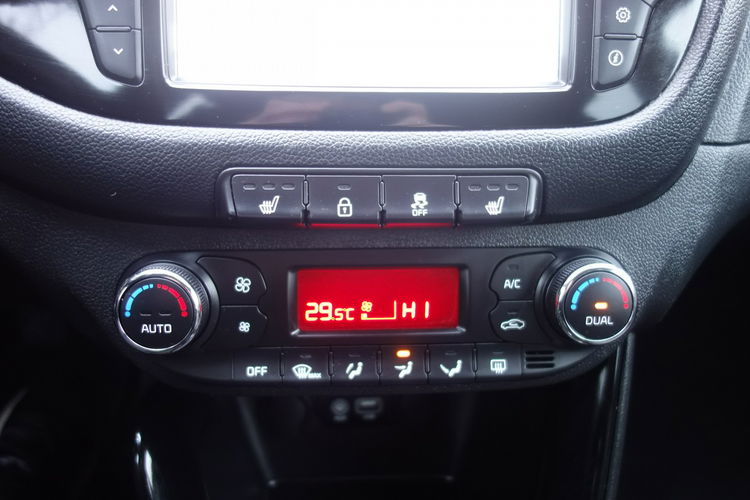 Cee'd Kia Ceed 2018 1.6 benzyna 135km navi kamera przebieg 83tys zdjęcie 24