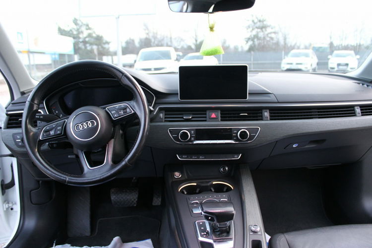 Audi A4 S-Line, automat, pamięć-fotela, skóra, nawigacja, kamera, szyberdach zdjęcie 16