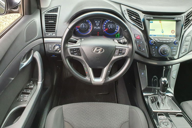 Hyundai i40 2.0 GDI 178KM # Automat # Climatronic # NAVI # Kamera # Super Stan zdjęcie 17