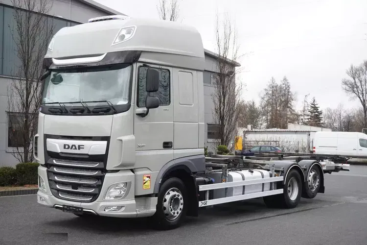 DAF XF 480 E6 6x2 BDF / standard / 2020 zdjęcie 1