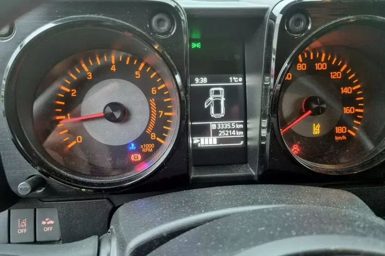 Suzuki Jimmy Ciężarowy VAT-1 zdjęcie 8