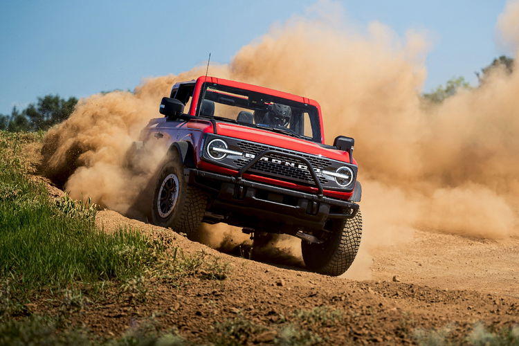 FORD Bronco 2.7 EcoBoost 4WD Outer Banks 6x2 zdjęcie 1