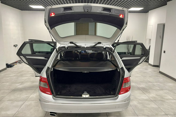 Mercedes C 220 2.2 170KM Automat Avantgarde Skóry Duża Navi Półskóry Serwis Z NIEMIEC zdjęcie 21