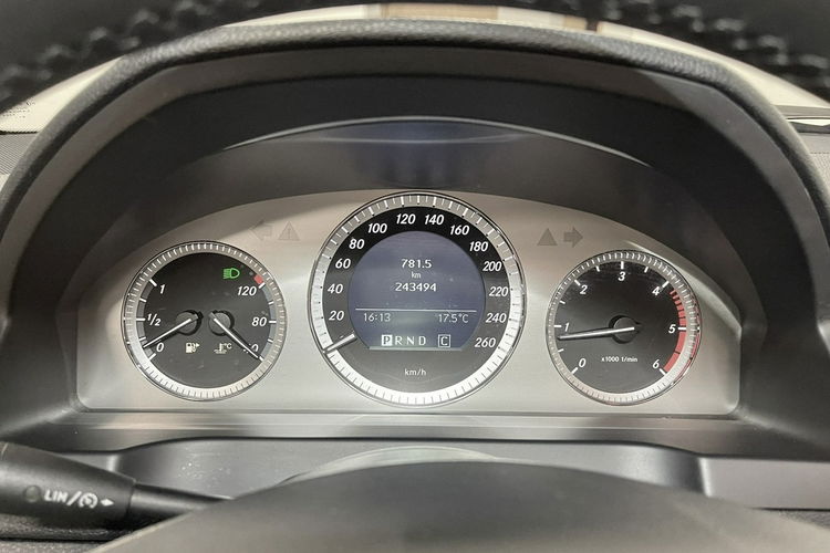 Mercedes C 220 2.2 170KM Automat Avantgarde Skóry Duża Navi Półskóry Serwis Z NIEMIEC zdjęcie 34