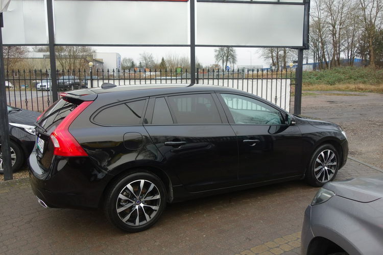 V60 Volvo V60 2018 2.0 diesel 120km automat skóry navi zdjęcie 6