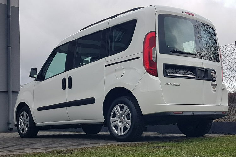 Fiat Doblo MAXI 5 OSÓB KLIMA 2 xDRZWI BOCZNE PRZESUWNE I-WŁAŚCICIEL KRAJOWY AC zdjęcie 28