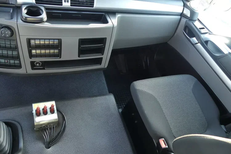 MAN TGL 12.220 / HAKOWIEC / EURO 6 / BLOKADA MOSTU / NISKI PRZEBIEG / zdjęcie 28