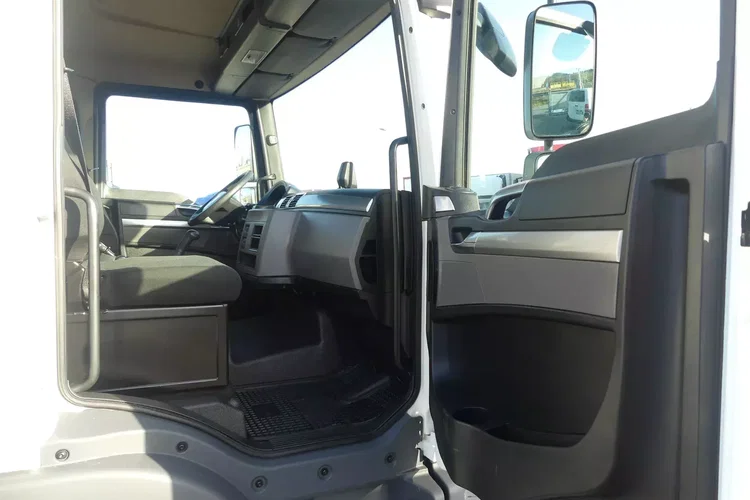 MAN TGL 12.220 / HAKOWIEC / EURO 6 / BLOKADA MOSTU / NISKI PRZEBIEG / zdjęcie 31