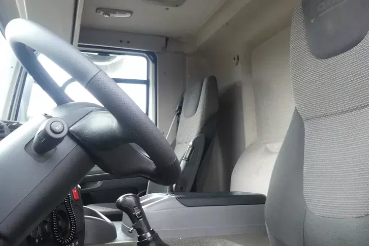 DAF CF 370 / 6x2 / CHŁODNIA 9.30 + WINDA / EURO 6 / CARRIER SUPRA 850 / zdjęcie 14