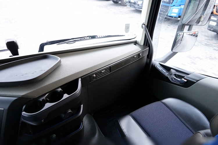 Wielton VOLVO FH 460 / I-SAVE / XXL / ZESTAW TANDEM PRZEJAZDOWY / 120 M3 / + WÓZEK PALFINGER / KLIMA POSTOJOWA / DOKI - ZAWIESIE DO WÓZKA / PO ZŁOTYM KONTRAKCIE SERWISOWYM  zdjęcie 55