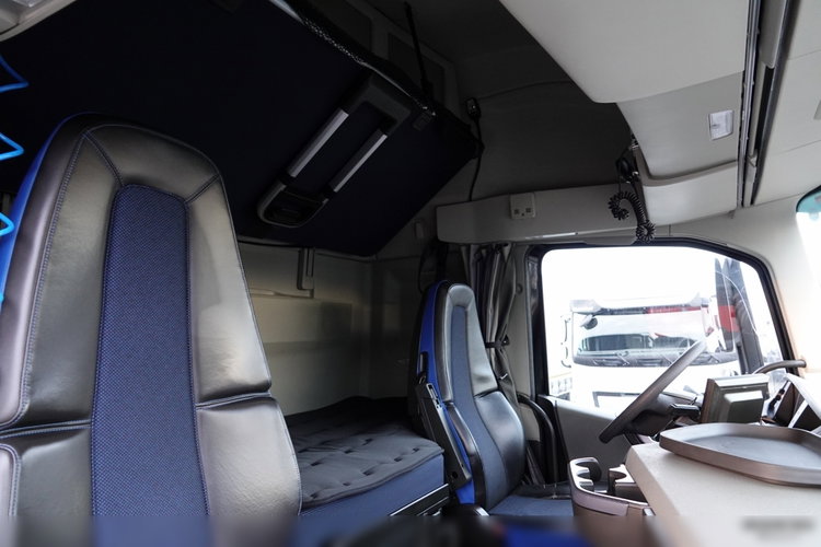 Wielton VOLVO FH 460 / I-SAVE / XXL / ZESTAW TANDEM PRZEJAZDOWY / 120 M3 / + WÓZEK PALFINGER / KLIMA POSTOJOWA / DOKI - ZAWIESIE DO WÓZKA / PO ZŁOTYM KONTRAKCIE SERWISOWYM  zdjęcie 58