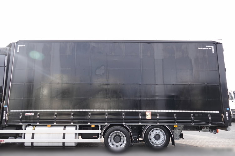 Volvo FH 460 / XXL / I-SAVE / 6x2 / FIRANKA - 7.8 m / SOLÓWKA / PODNOSZONY DACH / KLIMA POSTOJOWA / DOKI- ZAWIESIE  DO WÓZKA / PO ZŁOTYM KONTRAKCIE SERWISOWYM zdjęcie 16