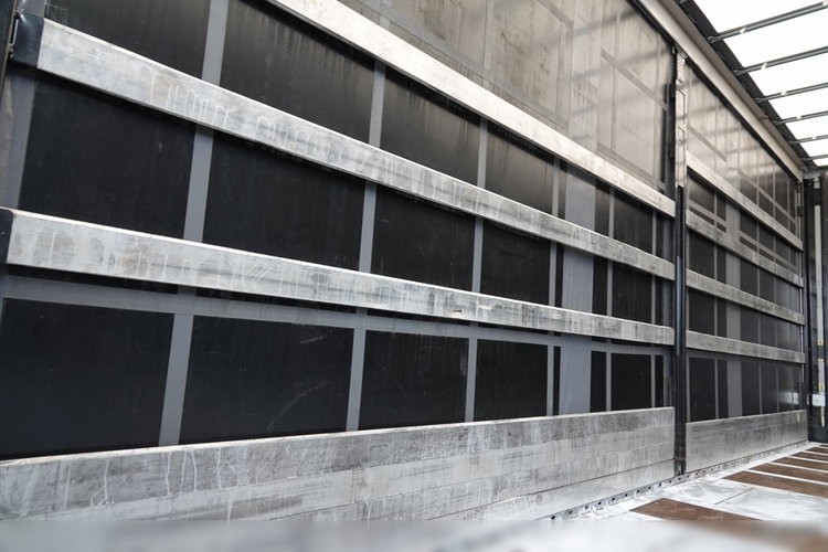 Volvo FH 460 / XXL / I-SAVE / 6x2 / FIRANKA - 7.8 m / SOLÓWKA / PODNOSZONY DACH / KLIMA POSTOJOWA / DOKI- ZAWIESIE  DO WÓZKA / PO ZŁOTYM KONTRAKCIE SERWISOWYM zdjęcie 24