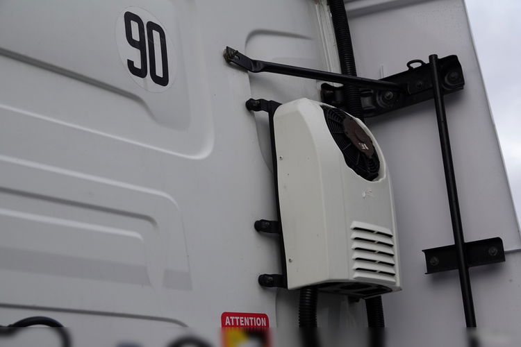 Renault T 480 / 13 LITROWY / KLIMA POSTOJOWA / SPROWADZONA / PO KONTRAKCIE SERWISOWYM zdjęcie 19
