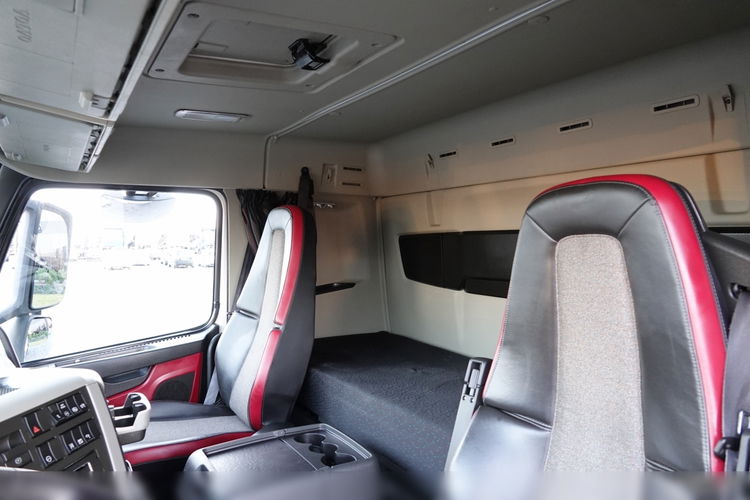 Volvo FM 450 / NISKA KABINA / HYDRAULIKA / WAGA: 6500 KG / PO KONTRAKCIE SERWISOWYM / EURO 6  zdjęcie 27