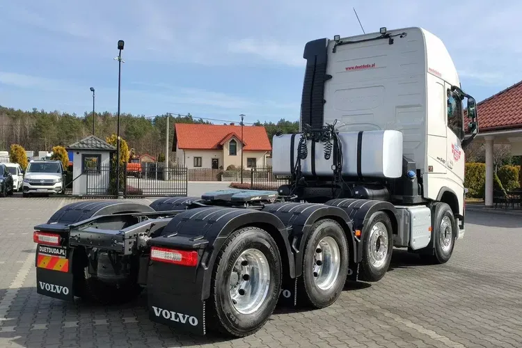 Volvo FH4 540 Euro 6 8x4 Mały Przebieg UNIKAT STAN zdjęcie 12