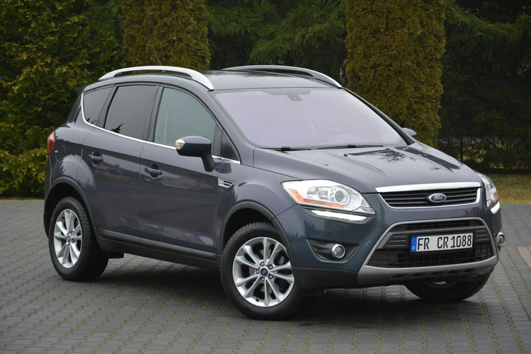 Ford Kuga Titanium S Skóry Xenon Ledy 4x4 Duża Navi Kamera 2xParktronic ALU17 zdjęcie 2
