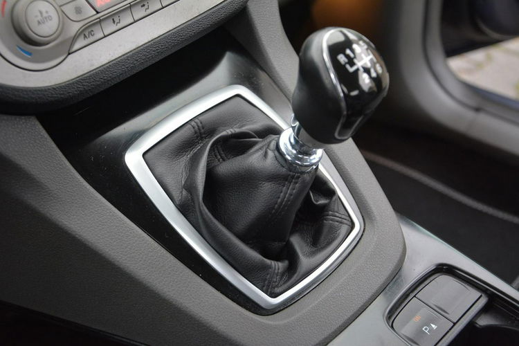 Ford Kuga Titanium S Skóry Xenon Ledy 4x4 Duża Navi Kamera 2xParktronic ALU17 zdjęcie 27