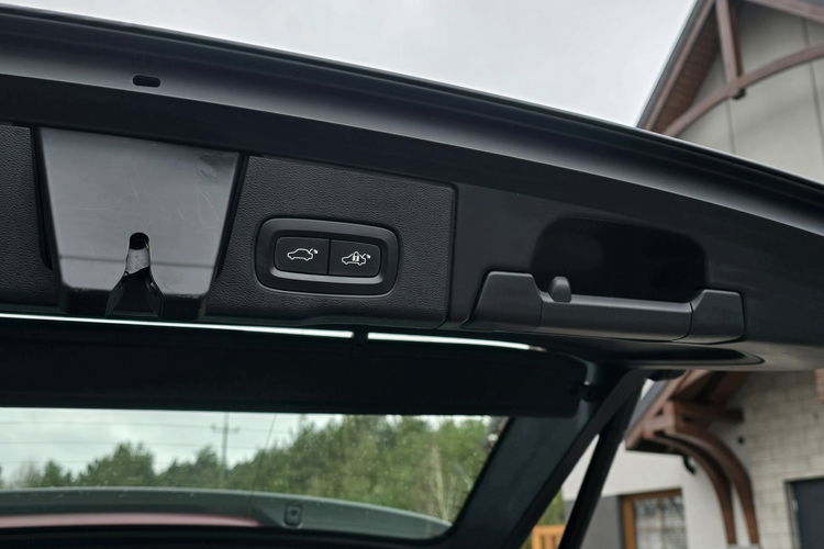 Volvo XC 60 B4 Momentum Pro / Salon PL I-właściciel / Bezwypadkowy zdjęcie 11