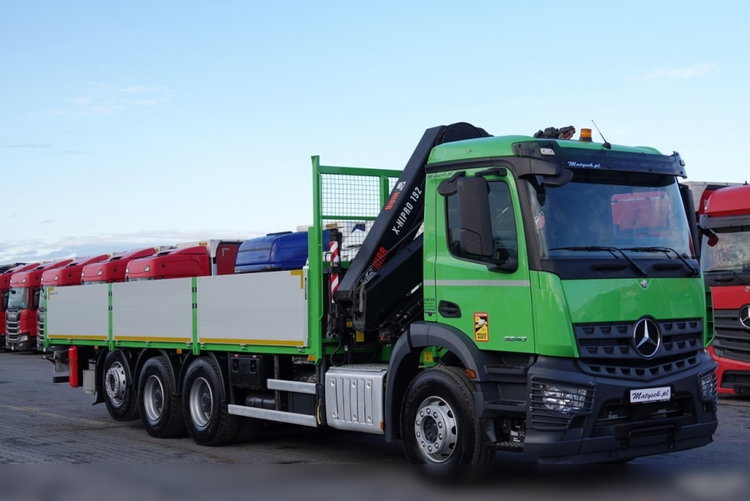 Mercedes AROCS 3240 / 8x4 / SKRZYNIOWY + HDS HIAB 192 E-5 wysów : 15 M  / HDS ZA KABINĄ / TRIDEM / OŚ PODNOSZONA + SKRĘTNA / EURO 6 / STEROWANIE RADIOWE  zdjęcie 8