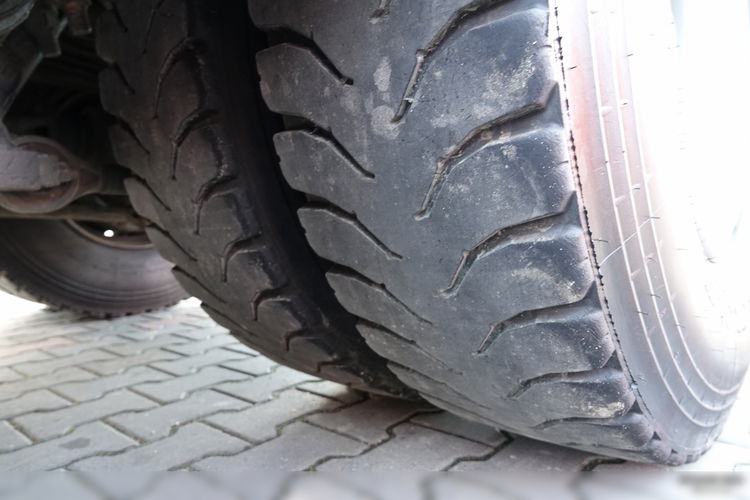 MAN TGS 33.360 / 6x4 / WYWROTKA TYLNOZSYPOWA 5.8 M + HDS HIAB XS 122 / STEROWANIE RADIOWE / HDS ZA KABINĄ / EURO 5 / UAL zdjęcie 24