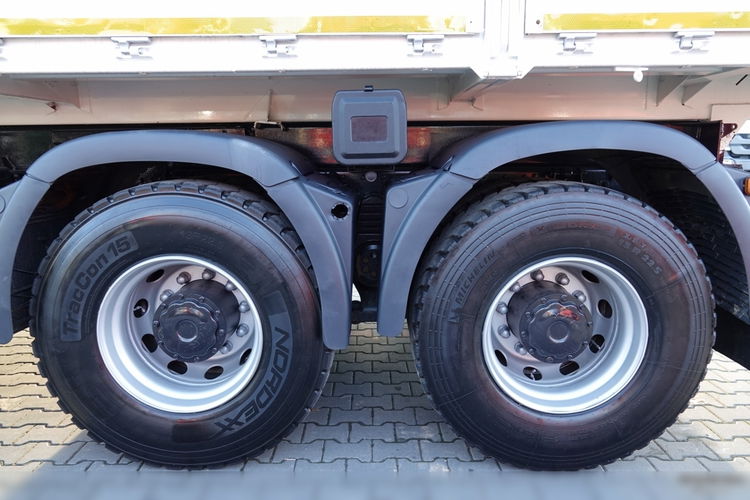 MAN TGS 33.360 / 6x4 / WYWROTKA TYLNOZSYPOWA 5.8 M + HDS HIAB XS 122 / STEROWANIE RADIOWE / HDS ZA KABINĄ / EURO 5 / UAL zdjęcie 25